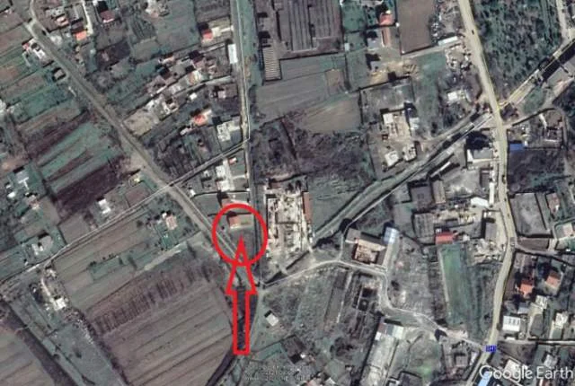 Lac, Shitet Truall 1,200 m² dhe Ndertese 1-kat 88 m², Cmimi Fillestar 2,584,000 Leke (Lagjia nr. 1)