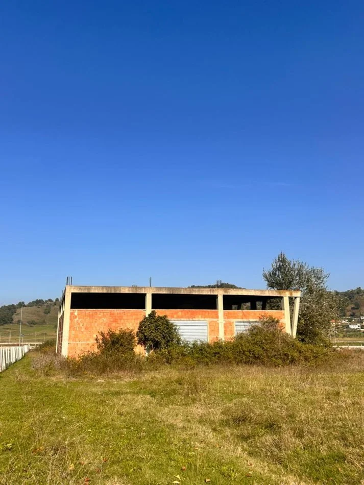 Tirane, shitet ambjent biznesi , 460 m² 170.000 € (rruga Zalata)