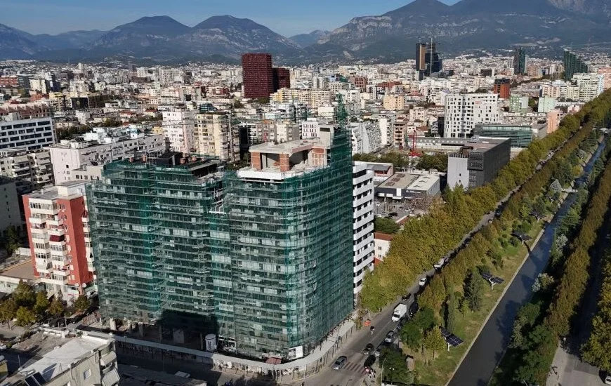 Tirane, shitet apartament 1+1+Ballkon Kati 3, 71 m² 180.000 € (Corner Residence)