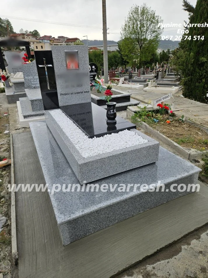 Tirane, shes Punime Varresh | Varr granit gri me granit te zi - Varrezat e Sharres - Tirane 220 €