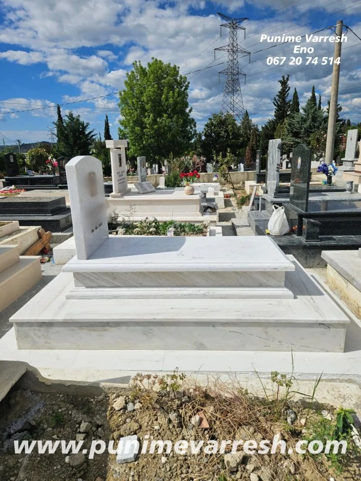 Tirane, shes Punime Varresh Mermer i bardhe me ujra - Modele Varresh Me Punim Premium 320 €