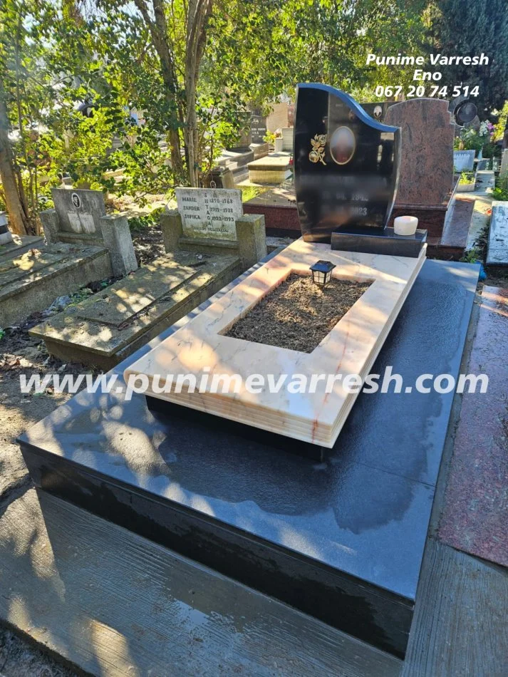 Tirane, ofroj Varr I Punuar Me Mermer Rosa Portugal Dhe Granit Te Zi