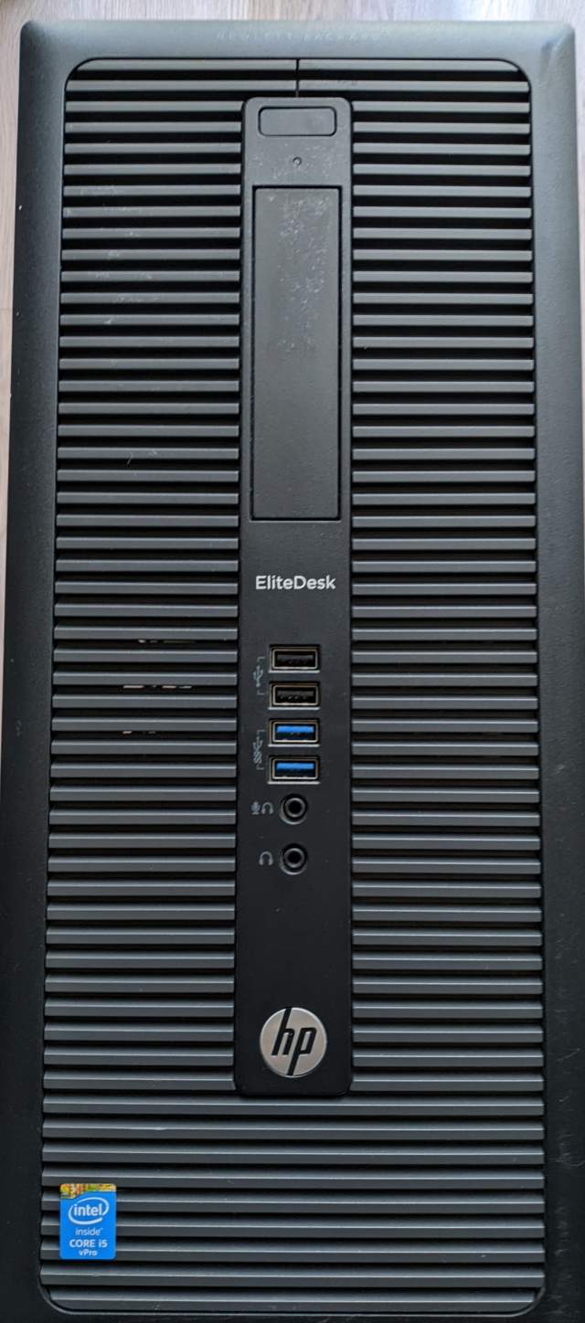 Tirane, shes PC+Monitor HP  Elite desk 130 Euro