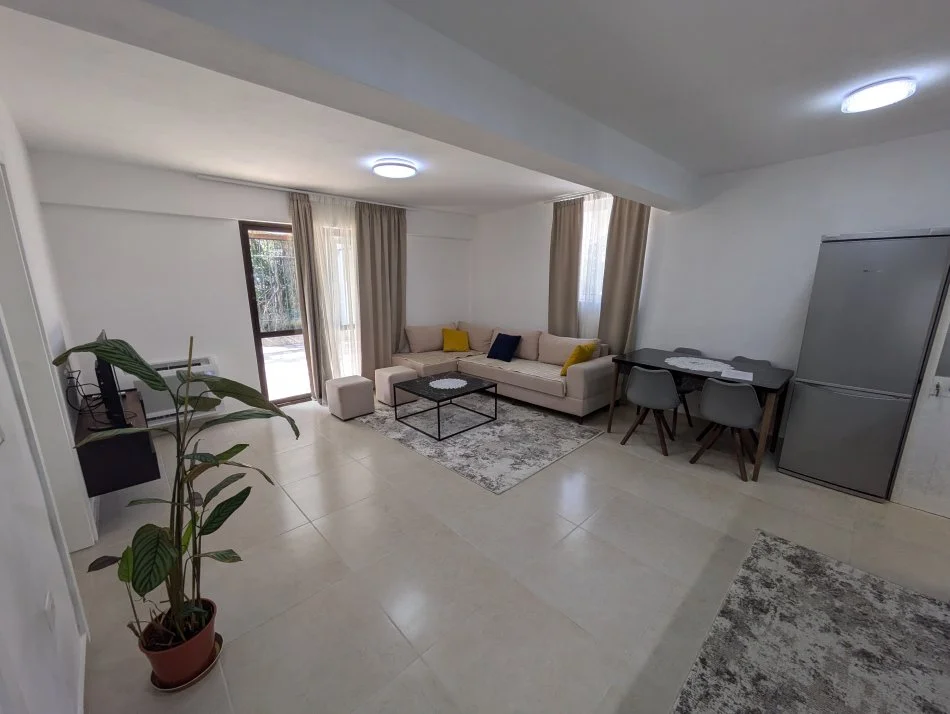 Tirane, Apartament 2+1 + Njesi bosh me qira  Kati 2, 95 m² 800 € (Ibrahim Rrugova)