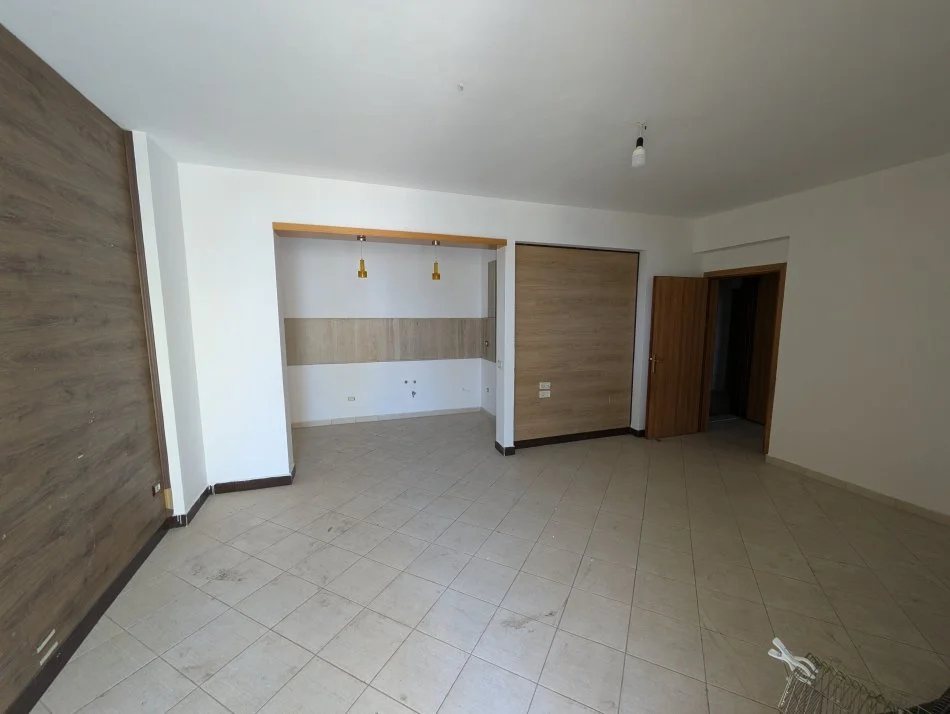 Tirane, Apartament 2+1+ 1 per shitje  Kati 12, 90 m² 170.000 € (Ish Parku Autobuzave)
