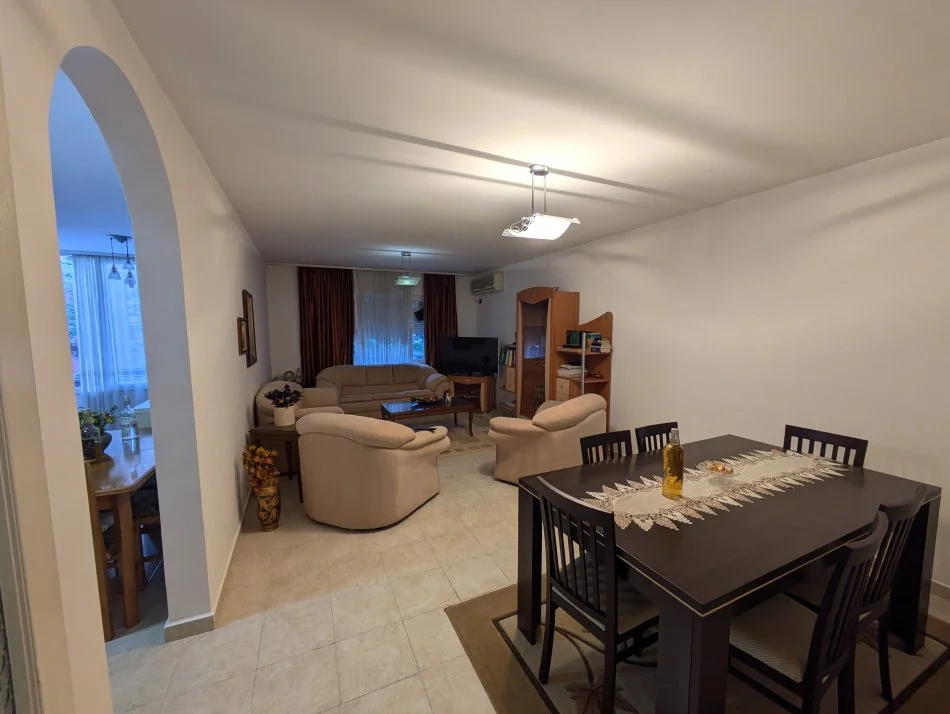 Tirane, Apartament 3+1 per shitje Laprake (Dritan Hoxha)
