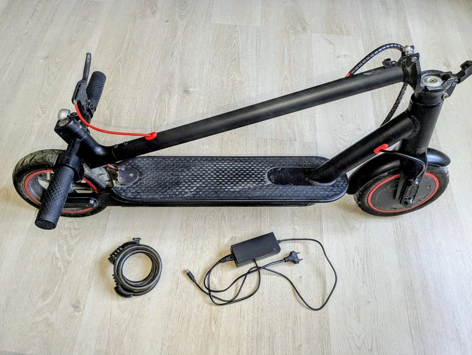 Tirane, shes Scooter - , e zeze 30 km 80 €