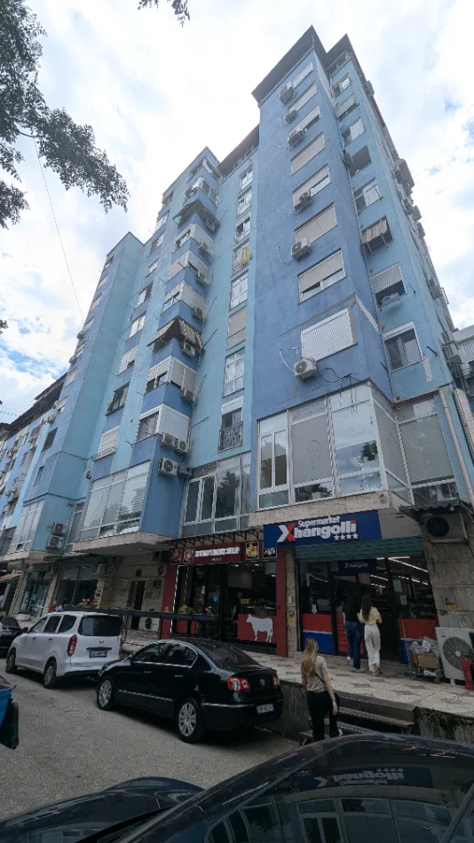 Jepet me qera apartament 2+1+Aneks+Ballkon Kati 5, 104 m² 890 € Gjykata- (Rruga Vangjush Furxhi)