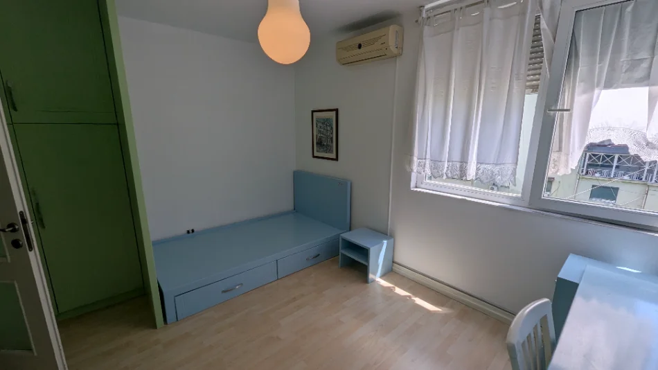 Jepet me qera apartament 2+1+Aneks+Ballkon Kati 5, 104 m² 890 € Gjykata- (Rruga Vangjush Furxhi)