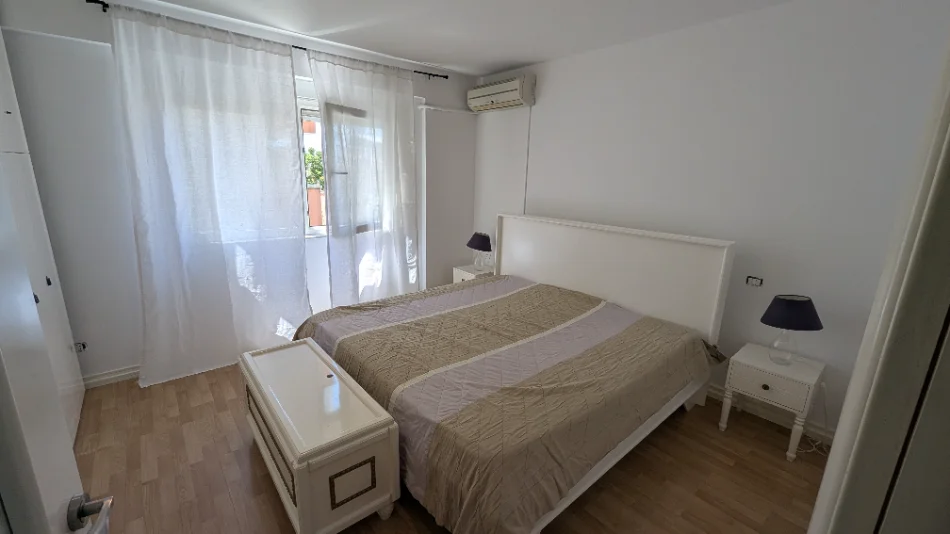 Jepet me qera apartament 2+1+Aneks+Ballkon Kati 5, 104 m² 890 € Gjykata- (Rruga Vangjush Furxhi)