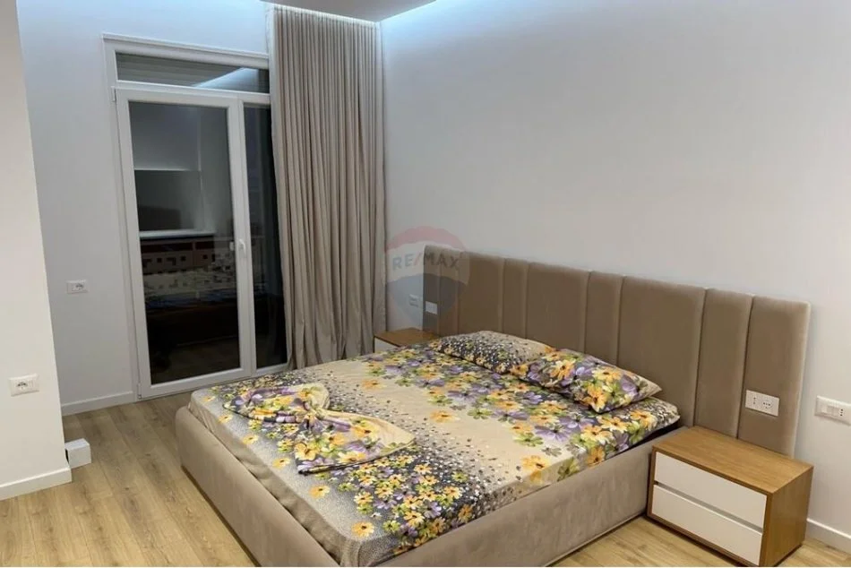 jepet me qera , 131 m² 800 € (Apartament 2+1 per qera - K. Botanik)