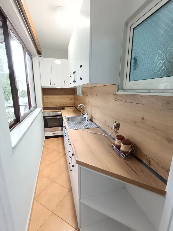 Tirane, jepet me qera apartament 2+1 Kati 2, 450 € 