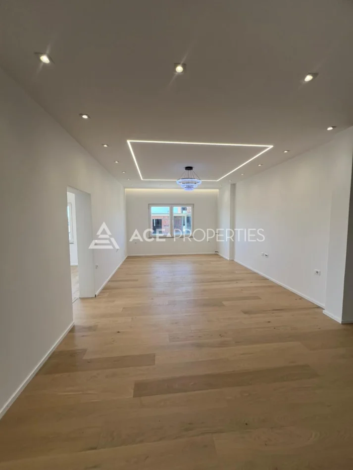 Durres, jepet me qera apartament 3+1+Ballkon Kati 3, 120 m² 350 € (Kenete,Durres)