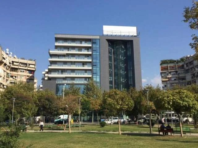 Tirane, shitet ambjent biznesi 97 m² 150.000 Euro (QENDER)