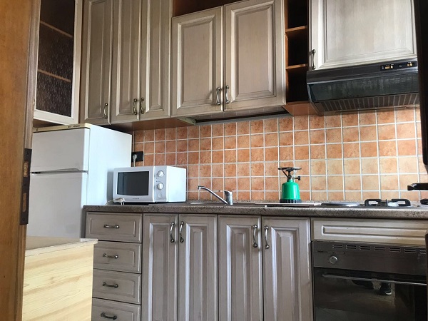 Tirane, jepet me qera apartament 2+1+BLK Kati 2, 85 m² 550 Euro (e Saraceve)