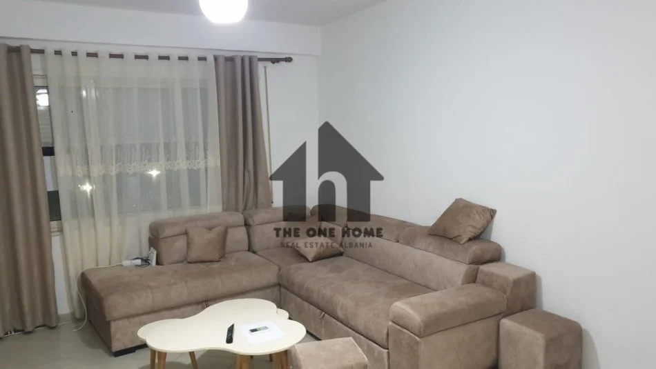 Tirane, jepet me qera apartament 2+1+Ballkon Kati 3, 99 m² 450 € (Fresku)