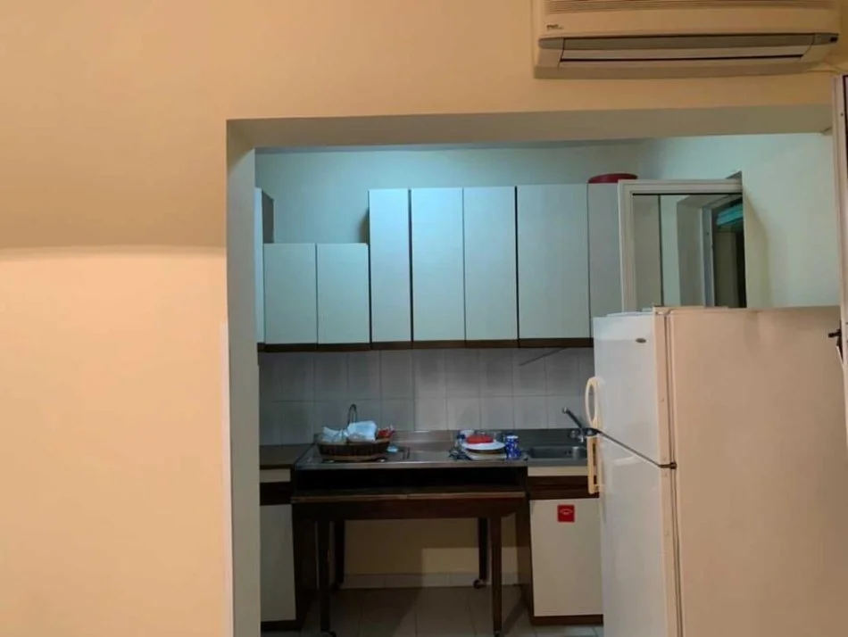 Tirane, jepet me qera apartament 2+1 Kati 5, 80 m² 500 € (Qender)
