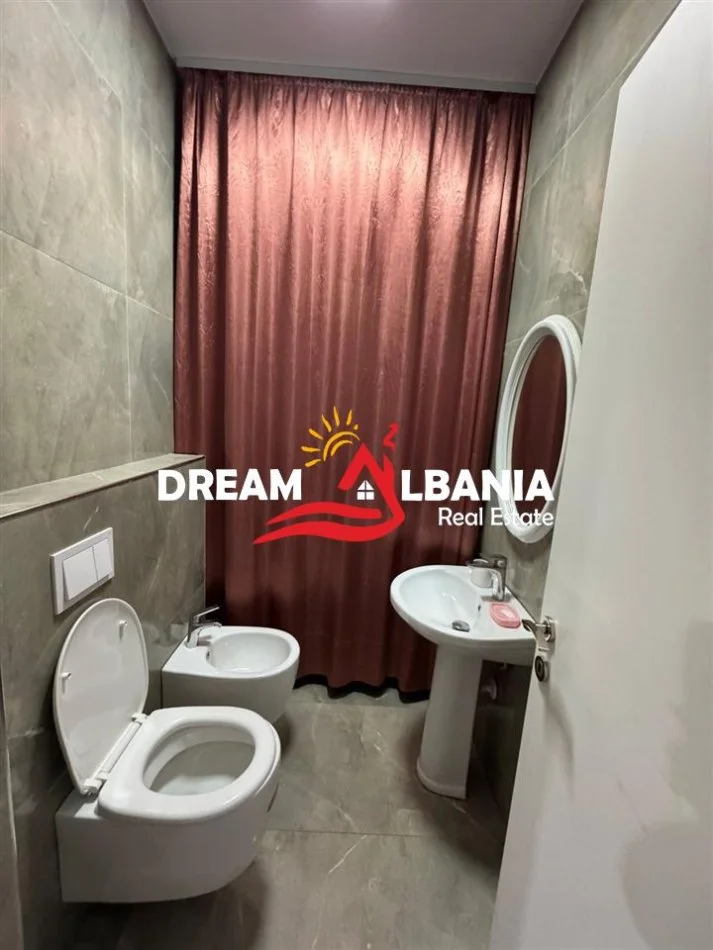 Tirane, jepet me qera apartament 2+1 Kati 6, 98 m² 750 € (Casa Italia)