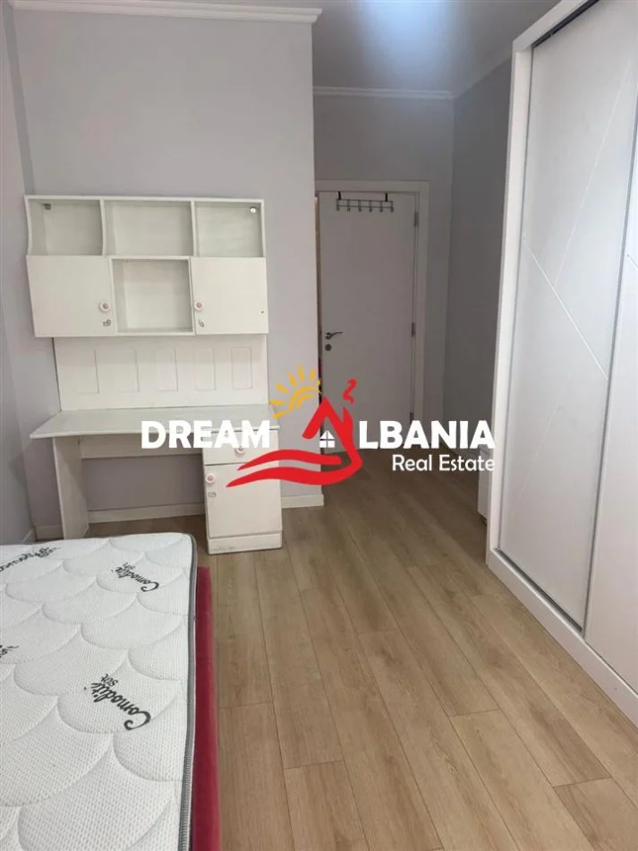 Tirane, jepet me qera apartament 2+1 Kati 6, 98 m² 750 € (Casa Italia)