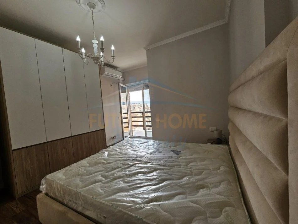 Tirane, jepet me qera apartament 2+1 Kati 4, 107 m² 750 € (Selvia)
