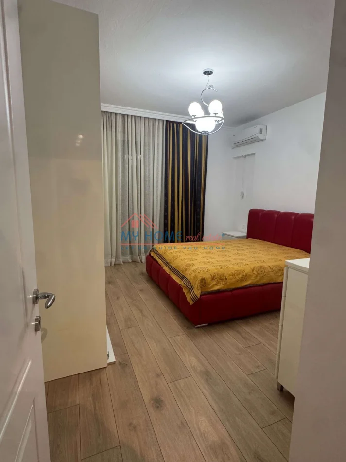 Tirane, jepet me qera apartament 2+1+Ballkon Kati 2, 85 m² 900 € (Rruga Islam Alla)