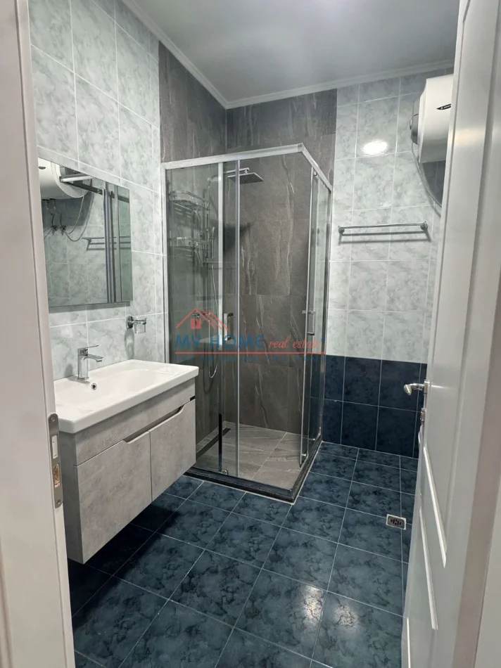 Tirane, jepet me qera apartament 2+1+Ballkon Kati 2, 85 m² 900 € (Rruga Islam Alla)