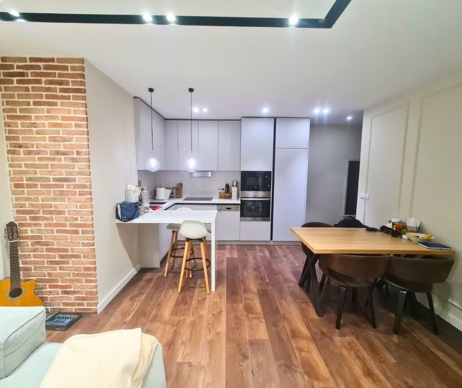 Tirane, jap me qera apartament 1+1 Kati 4, 70 m² 450 € 