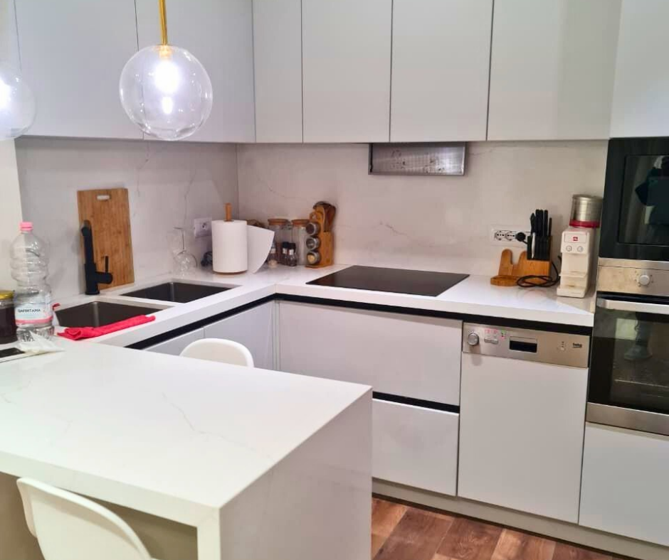 Tirane, jap me qera apartament 1+1 Kati 4, 70 m² 450 € 