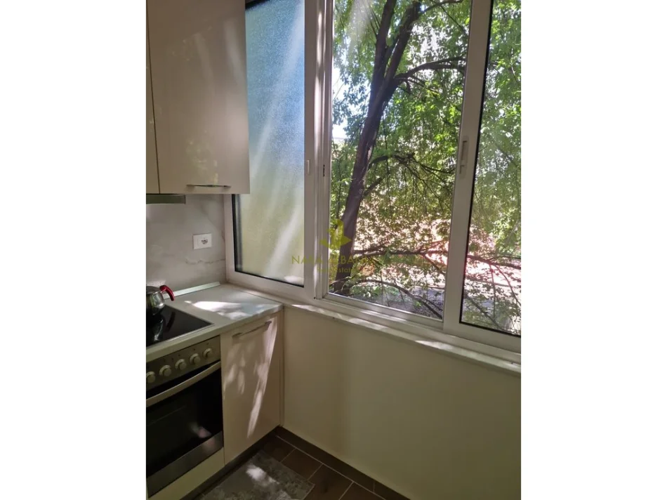 Tirane, shitet 1+1+Ballkon Kati 3, 60 m² 155.000 €