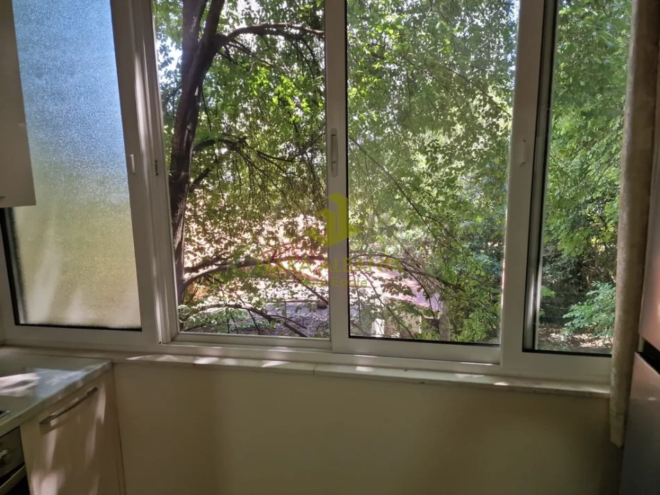 Tirane, shitet 1+1+Ballkon Kati 3, 60 m² 155.000 €