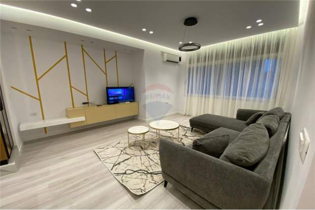 Tirane, jepet me qera apartament 1+1 Kati 2, 67 m² 470 Euro (Pazari i Ri)