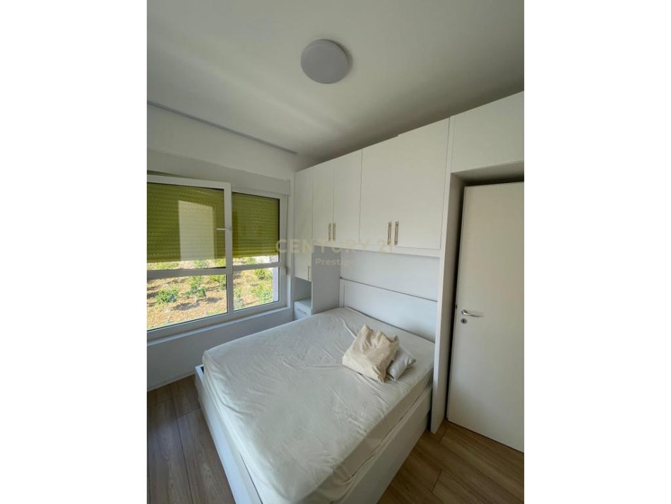 Tirane, jepet me qera apartament 2+1 Kati 2, 85 m² 400 € (Kompleksi Mangalem, Ali Demi)