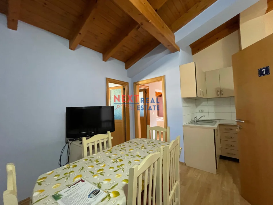 Vlore, jepet me qera apartament 1+1+Ballkon , 400 € (PLAZH I VJETER)