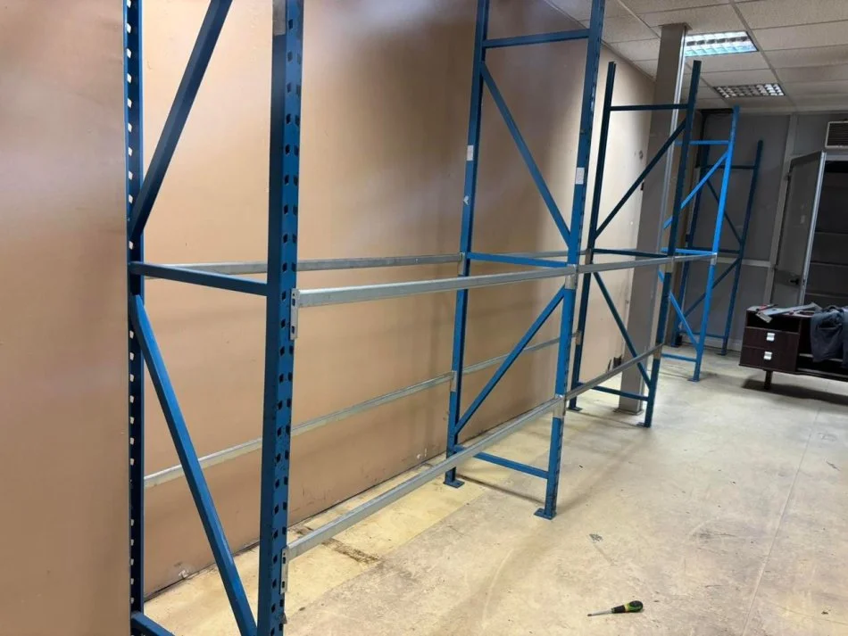 Lezhe, shes SHITEN RAFTE METALIKE , RAFTE INDUSTRIALE , SKAFALE 1 €