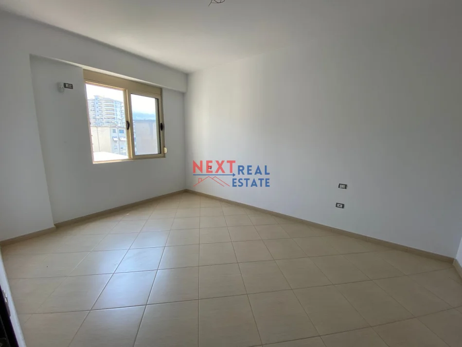 REZERVO PRONEN VETEM ME 500€! Vlore, shitet apartament 1+1+Ballkon , 74 m² 85.000 € (COLE)