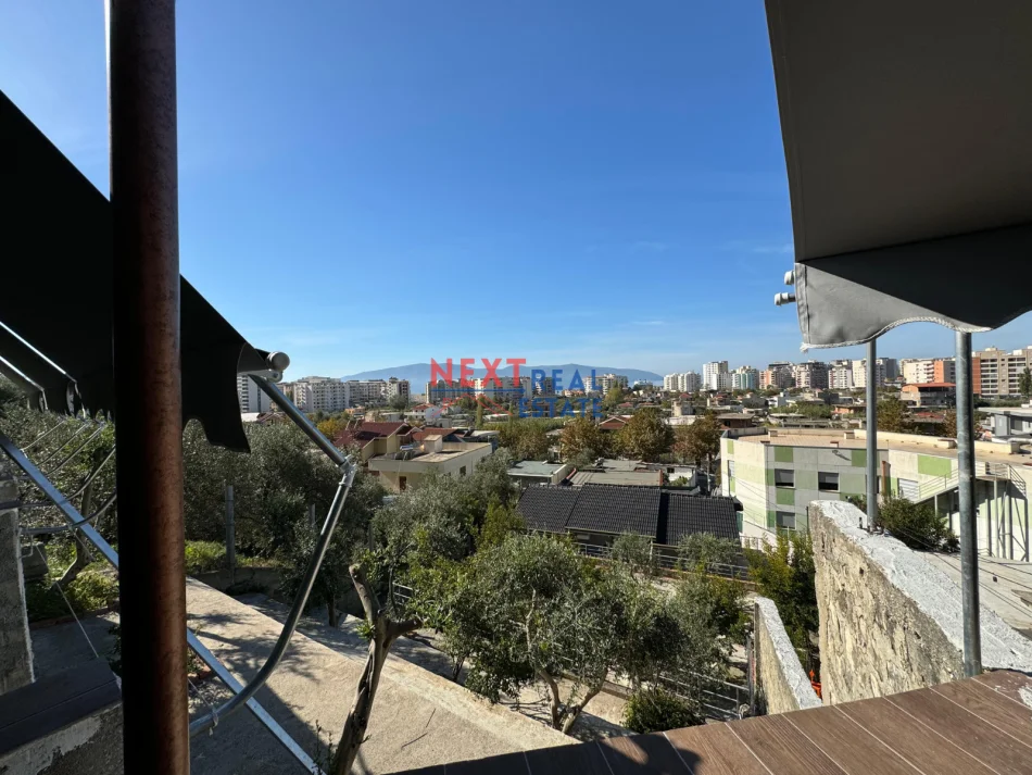 Vlore, jepet me qera shtepi 1+1+Ballkon , 250 € (CENTRALE)