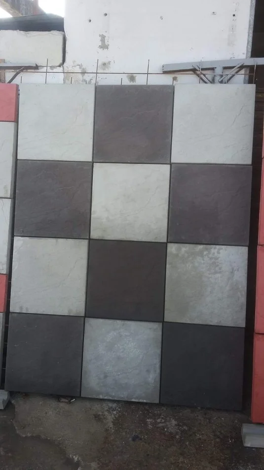 Tirane, shes Shes makineri prodhim blloqe betoni dhe pllaka trotuari 2.000 €