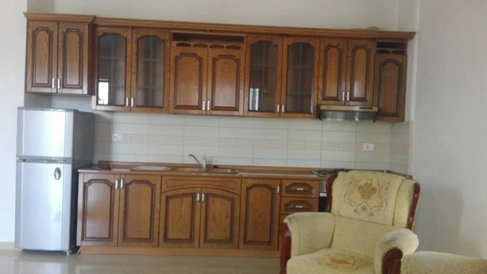 Tirane, jepet me qera nga Pronari, pa-komision apartament 1+1 Kati 2, 75 m² 320 € (Rruga "Fuat Toptani" (Siper Vilave Gjermane ))