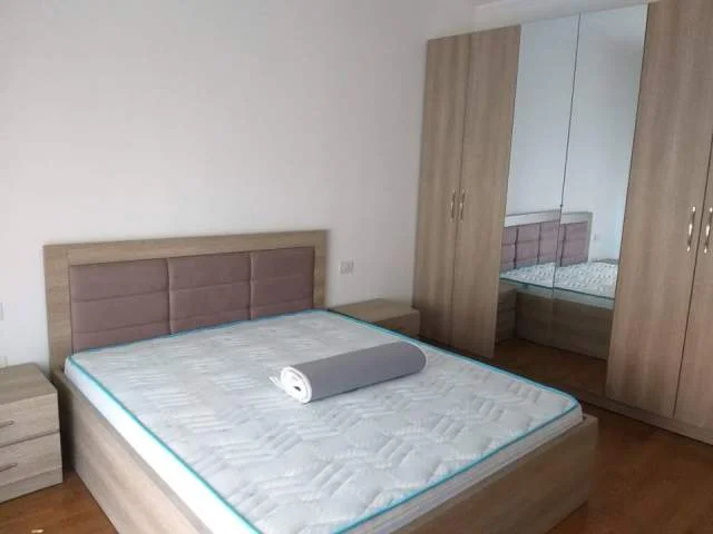 Tirane, jepet me qera apartament 3+1+BLK Kati 4, 145 m² 650 Euro (Rruga Eduart Mano)