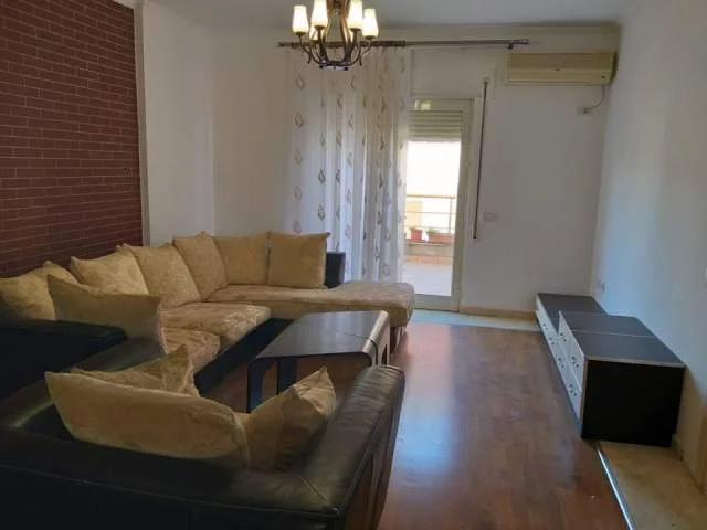 Tirane, jepet me qera apartament 3+1+BLK Kati 4, 145 m² 650 Euro (Rruga Eduart Mano)