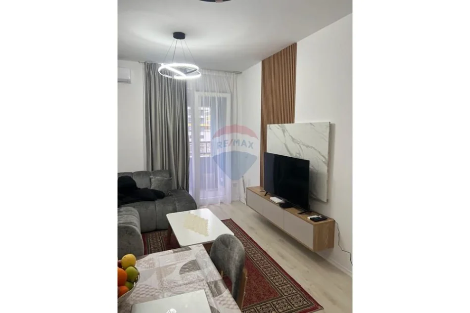 Tirane, jepet me qera apartament 1+1+Ballkon Kati 2, 58 m² 400 € (UNIVERS CITY, QTU)