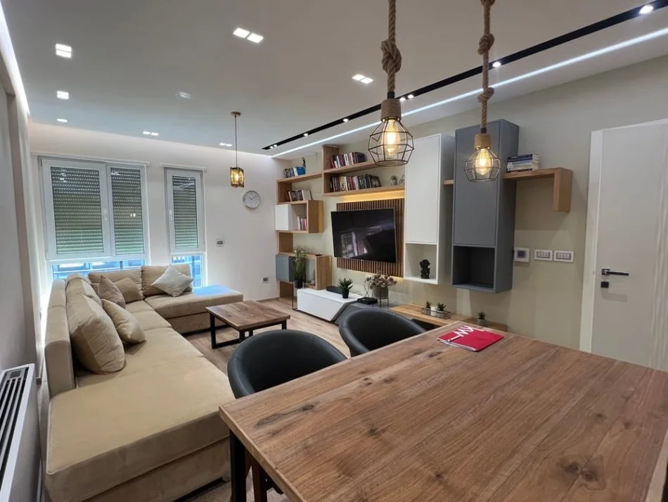 Tirane, shitet apartament 2+1+Ballkon Kati 6, 116 m² 210.000 € 