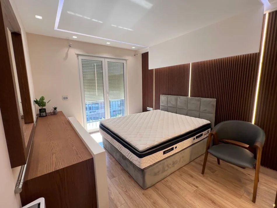 Tirane, shitet apartament 2+1+Ballkon Kati 6, 116 m² 210.000 € 