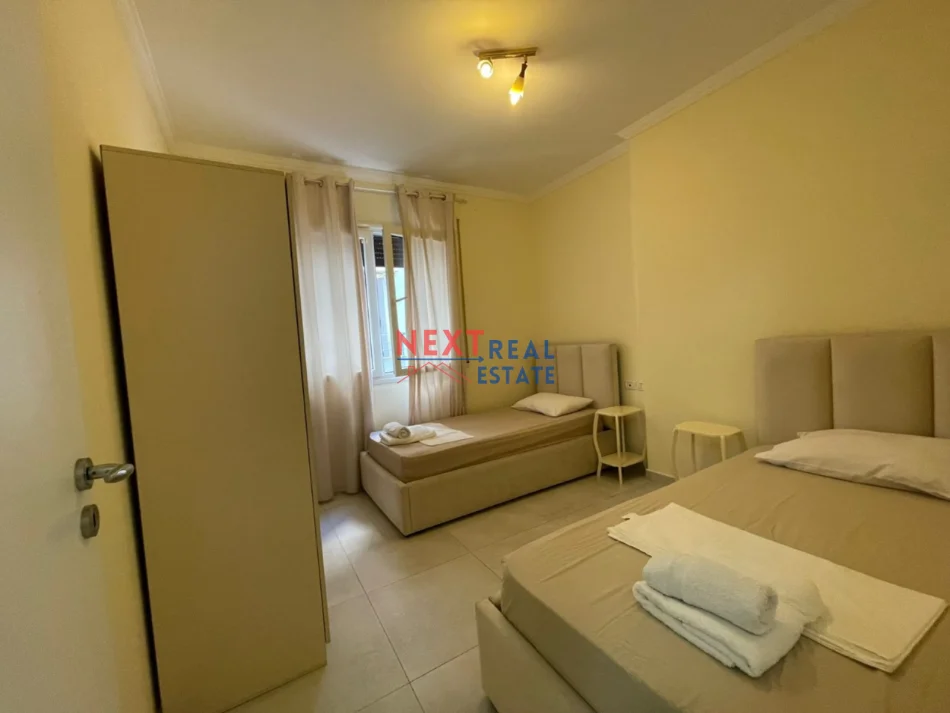 Vlore, jepet me qera apartament 2+1+Aneks+Ballkon , 140 m² 550 € (KISHA ORTODOKSE)