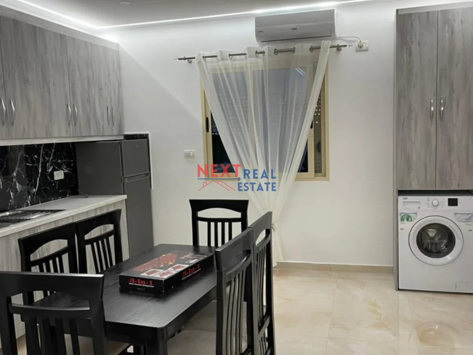 Vlore, shitet apartament 1+1+Ballkon , 60 m² 106.000 € (SARANDE)