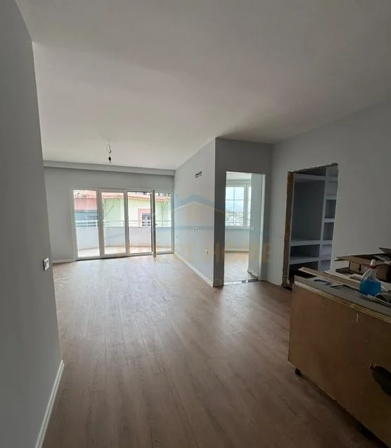 Tirane, shes apartament 2+1 Kati 4, 97 m² 140.000 € (Shefqet Kuka)