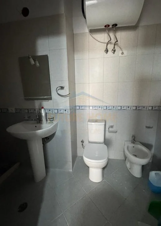 Tirane, shes apartament 2+1 Kati 4, 97 m² 140.000 € (Shefqet Kuka)