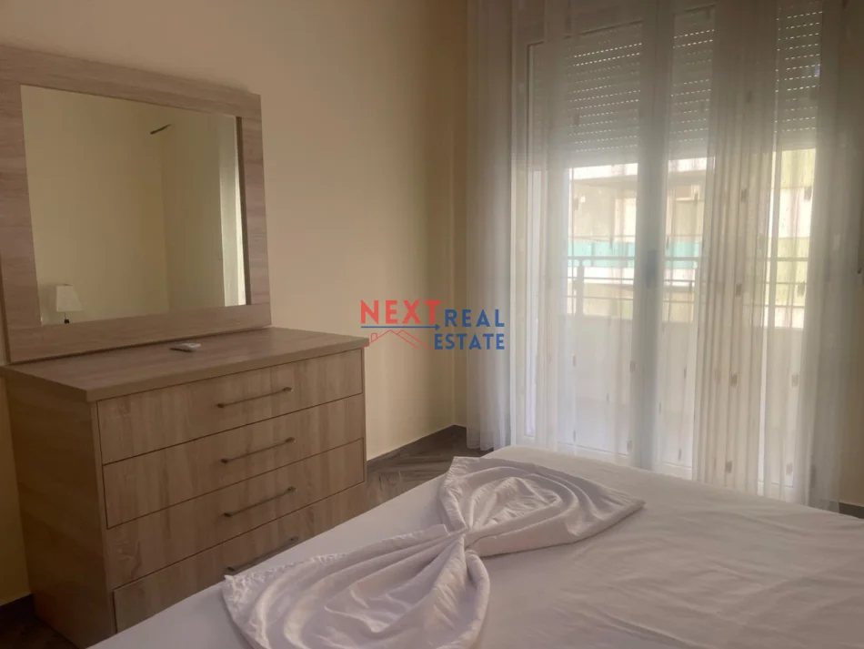 Vlore, jepet me qera apartament 1+1+Aneks+Ballkon , 450 € (BULEVARDI VLORE SKELE)