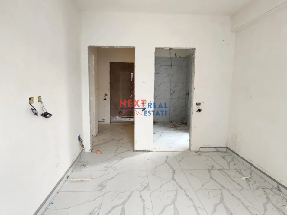 REZERVO PRONEN VETEM ME 500€! Vlore, shitet apartament 2+1+Ballkon , 103 m² 115.000 € (ORIKUM)