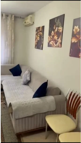 Jepet me Qera Apartament 2+1 , 500 euro